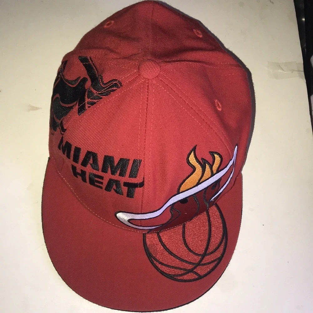 Men’s NBA Heat Wool Fitted Cap
